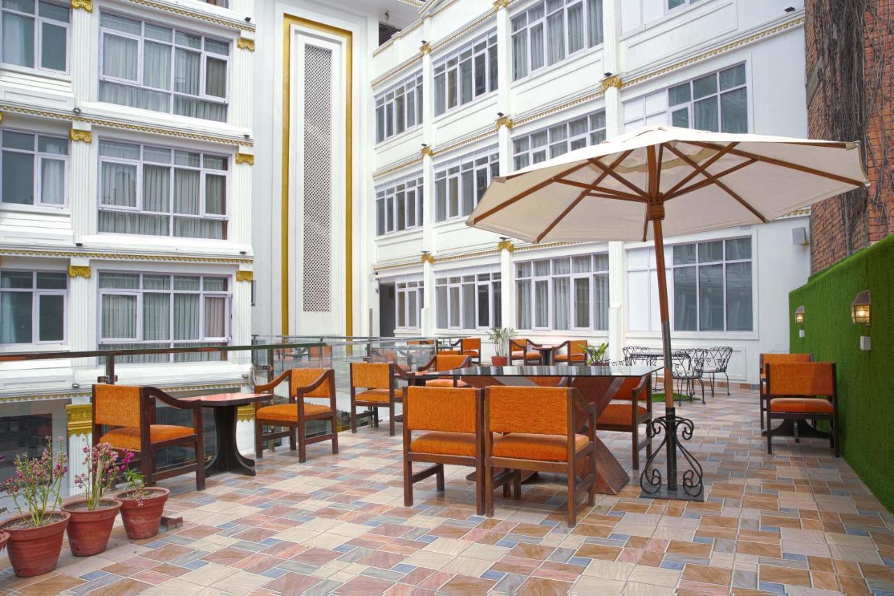 Durbar Hotel & Residence Катманду Екстер'єр фото