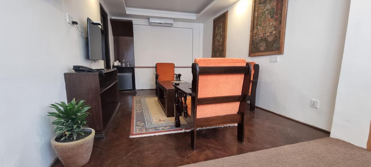 Durbar Hotel & Residence Катманду Екстер'єр фото