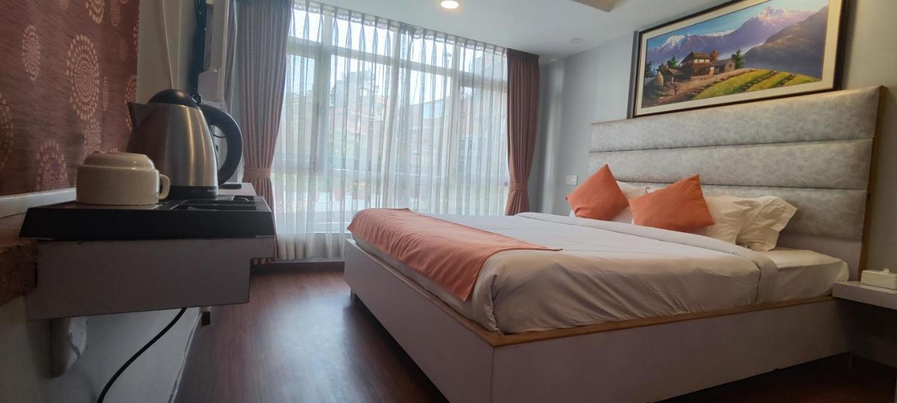 Durbar Hotel & Residence Катманду Екстер'єр фото
